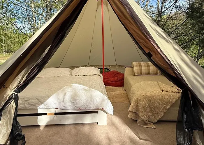 Glamping Under The Pines Vilnius